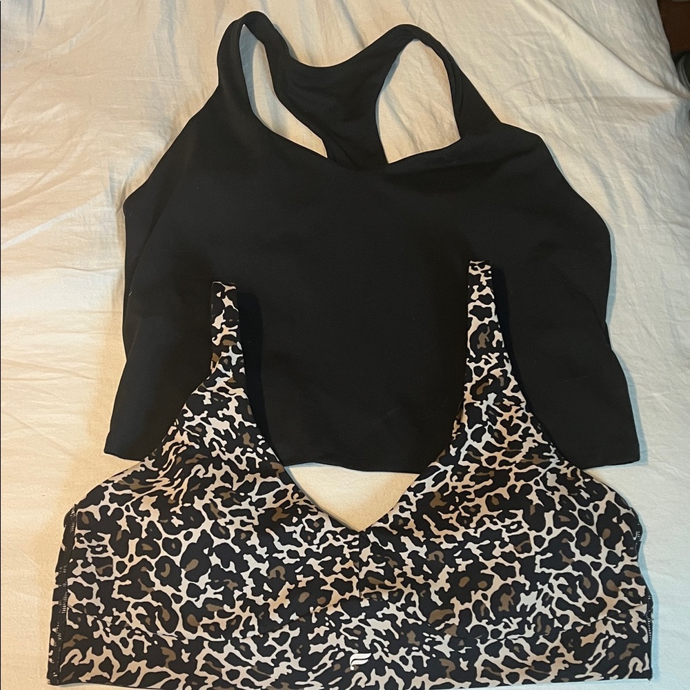 Fableticas Women's Black and Cheetah Sports Bras